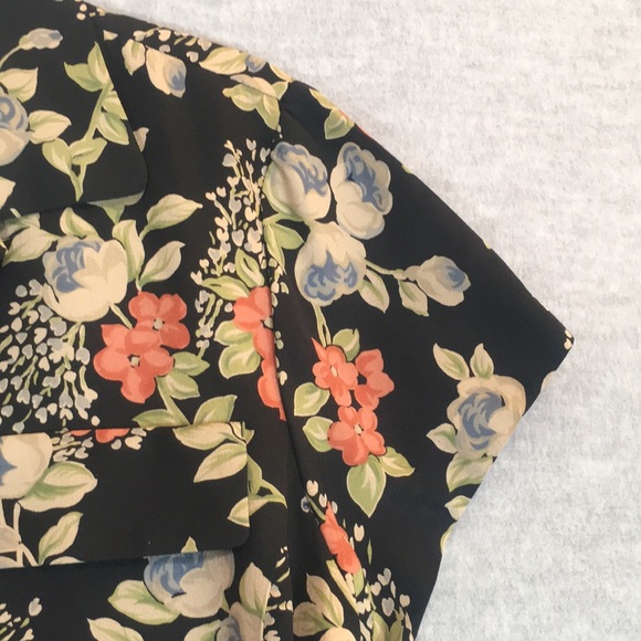 JONES NEW YORK Silk Buttery Soft Fall/Winter Floral Design W Collar & Cap Sleeve - Picture 5 of 15